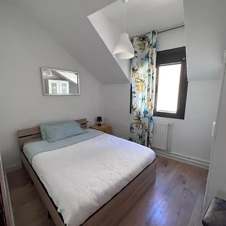 Апартаменты Piso Muy Amplio En El Centro De De 4 *