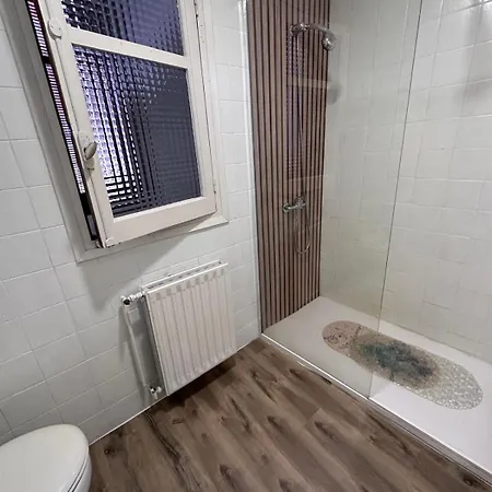 Piso Muy Amplio En El Centro De De 4 Апартаменты